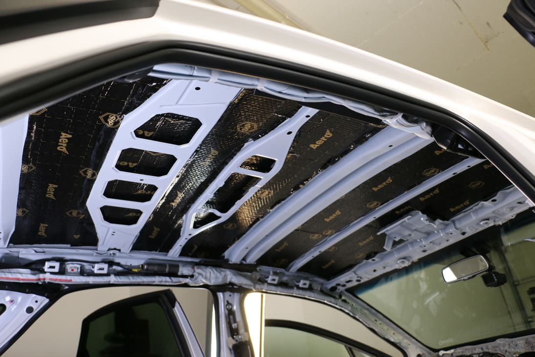Шумоизоляция крыши автомобиля Lexus NX200